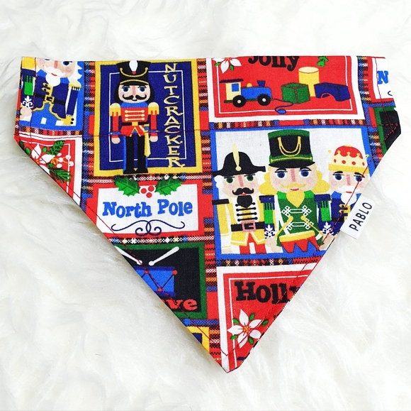 🐶 5 for $15 * Pablo Nutcracker / Plaid Reversible Dog Bandana - Picture 2 of 5